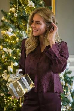 Amara Big Embroidery Burgundy 163032