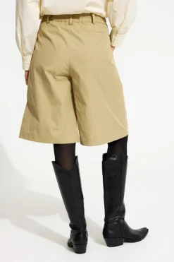 Aria shorts SAND 16523