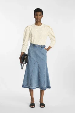 BENICIO 54Creme 1023/26127