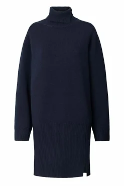 Carole Navy W25337305