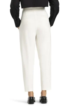 Elaine OffWhite 0349 02 6052