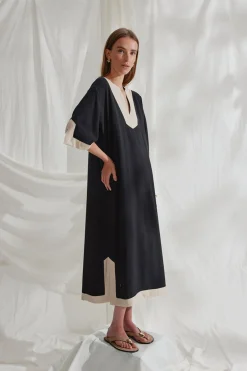 510HMVigdis dress 900 Black HM1302